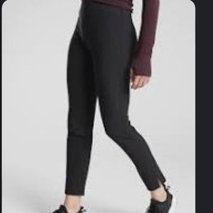 Athleta wander Slim Ankle Pant sz 4.  Made with Smooth Trek Tech material.